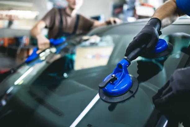 Dépannage d'urgence pour réparation de pare-brise à Nice, Nice, LV Motors