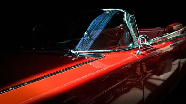 Peinture de carrosserie sur véhicule de collection à Nice, Nice, LV Motors